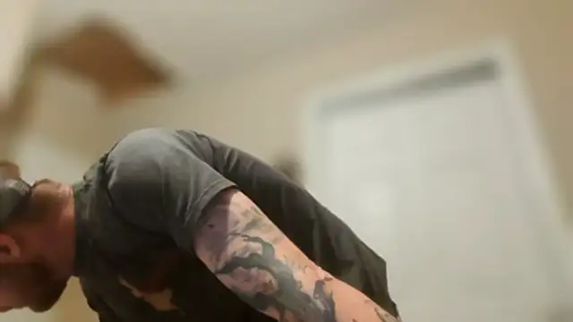 Huntzg23 online show from January 14, 9:03 am