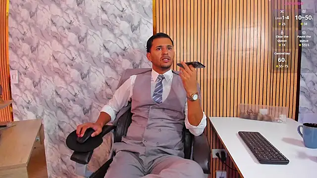 Hideintheoffice online show from April 1, 1:13 pm