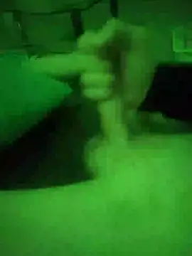 Snapshot of xxxdddxxx84 chatting on October 7, 5:33 am xxxdddxxx84 online show from October 7, 5:33 am