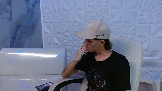 andy dan18 online show from April 14, 7:46 pm