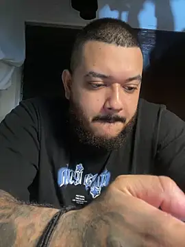 El Titan1998 online show from February 9, 11:53 pm