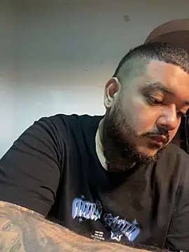 El Titan1998 online show from March 25, 11:25 am