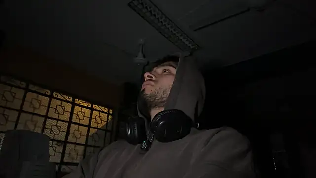 Beboteejoel online show from September 28, 2:09 am