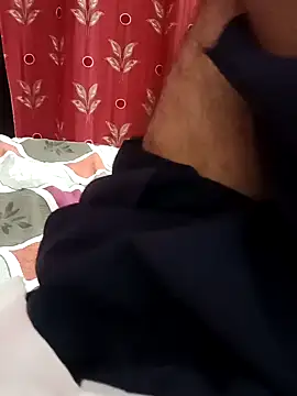 Snapshot of playboyz77 chatting on December 25, 12:15 pm playboyz77 online show from December 25, 12:15 pm