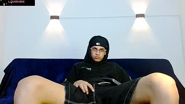 Br4ndxpimm online show from October 22, 1:26 pm