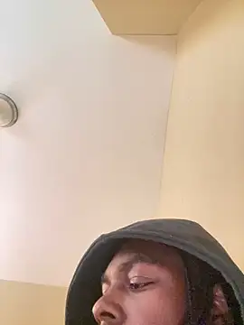 Snapshot of Knowdaboy chatting on February 15, 2:33 pm Knowdaboy online show from February 15, 2:33 pm