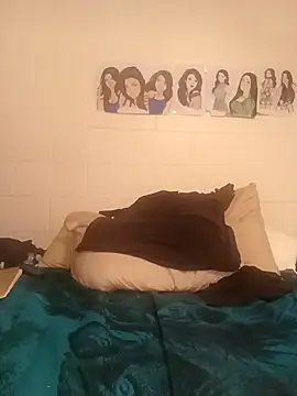 k1oudE online show from October 7, 1:43 am