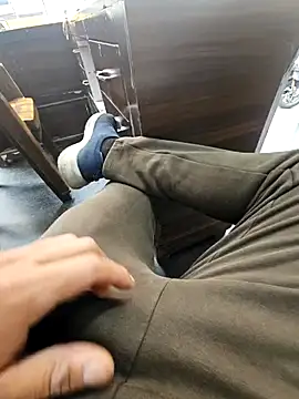 Snapshot of pyasevickybabu563 chatting on January 11, 4:48 am pyasevickybabu563 online show from January 11, 4:48 am