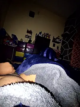 LavishBee80 online show from January 16, 9:39 pm