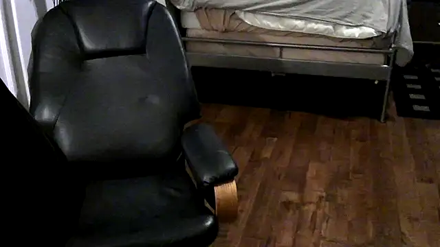Snapshot of Faded-Solo chatting on January 8, 9:01 pm Faded-Solo online show from January 8, 9:01 pm