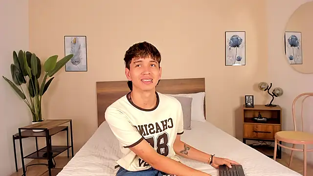 Brian-Ausslos online show from November 22, 4:56 am