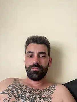 Snapshot of biel_96 chatting on January 9, 3:23 pm biel 96 online show from January 9, 3:23 pm