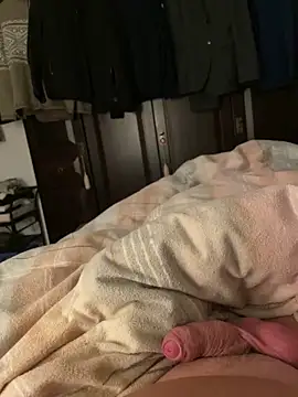 gamdschie49 online show from April 14, 7:46 pm