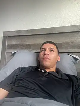 leisurelycriminal online show from December 18, 6:04 pm