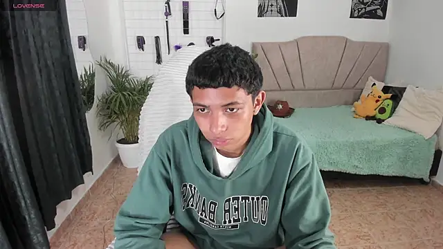 twinkmilk  online show from October 3, 7:30 pm