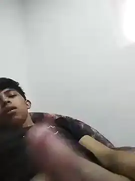 twinkmilk  online show from March 6, 5:00 pm