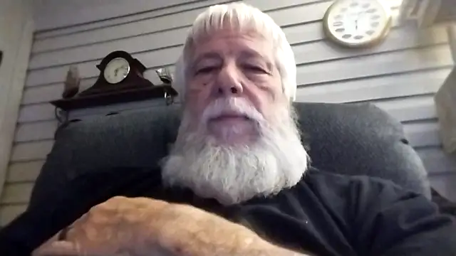 Buzzintx online show from February 4, 12:11 pm