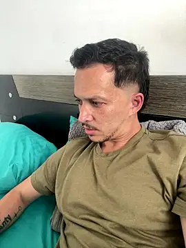 Oliverssmith online show from September 22, 10:09 pm