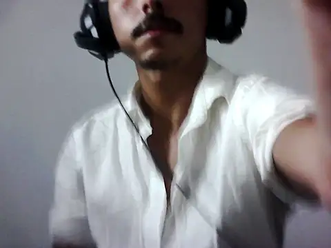 MagrinhoSaradoo online show from November 2, 12:37 am