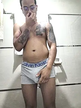 Snapshot of THEGOATHL chatting on October 10, 4:28 am THEGOATHL online show from October 10, 4:28 am