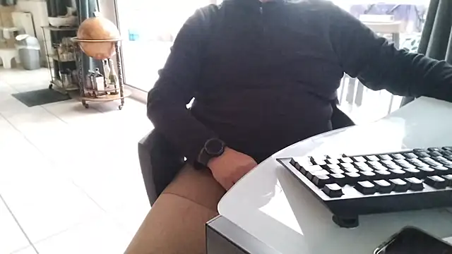 pantyrafke online show from October 6, 7:57 am