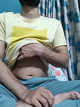 TOPMOON001 online show from March 27, 7:15 pm