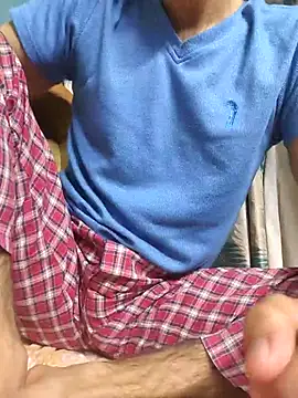 TOPMOON001 online show from April 15, 7:25 pm