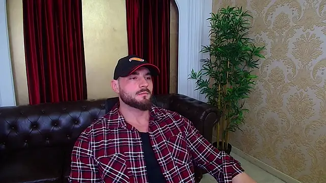 AdamJamesonn online show from November 1, 5:33 am