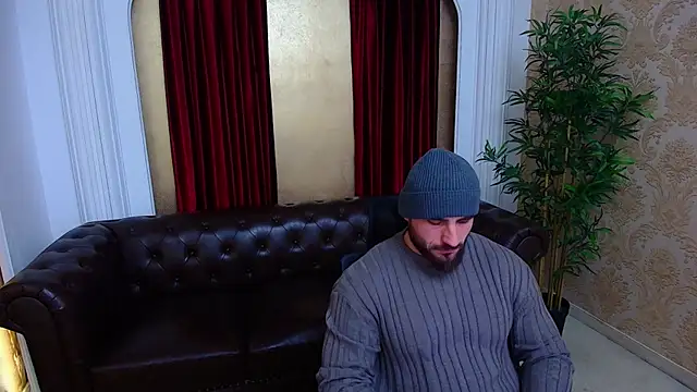 AdamJamesonn online show from December 14, 5:47 am