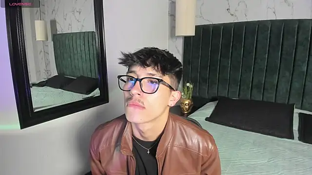 tim  fox online show from March 2, 11:28 am