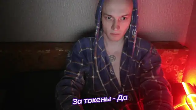 Snapshot of johnny_positive chatting on January 26, 4:09 am johnny positive online show from January 26, 4:09 am