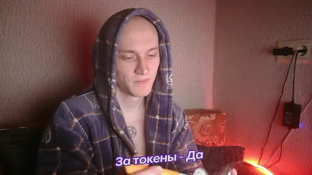 Snapshot of johnny_positive chatting on January 23, 3:37 am johnny positive online show from January 23, 3:37 am