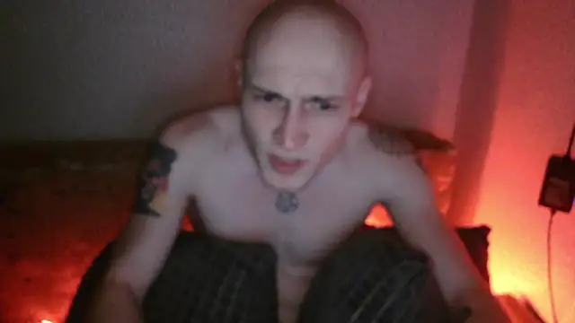 Snapshot of johnny_positive chatting on March 5, 5:18 pm johnny positive online show from March 5, 5:18 pm