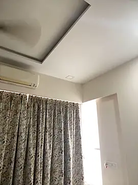 Snapshot of cute_modell chatting on October 14, 4:19 am cute modell online show from October 14, 4:19 am