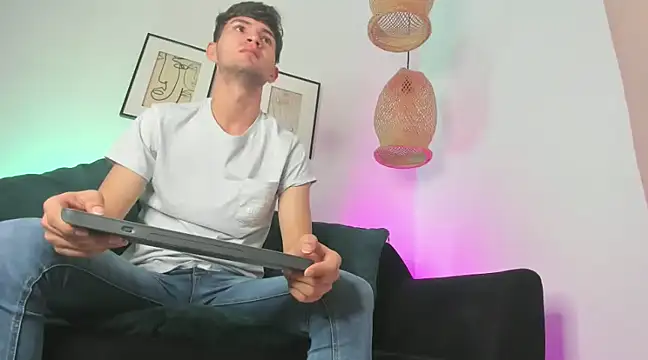 orlando yate online show from January 31, 8:43 pm