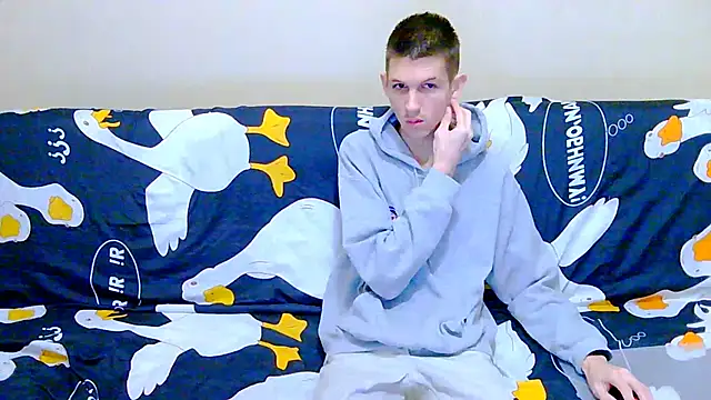 Lester Broo online show from January 11, 4:38 am