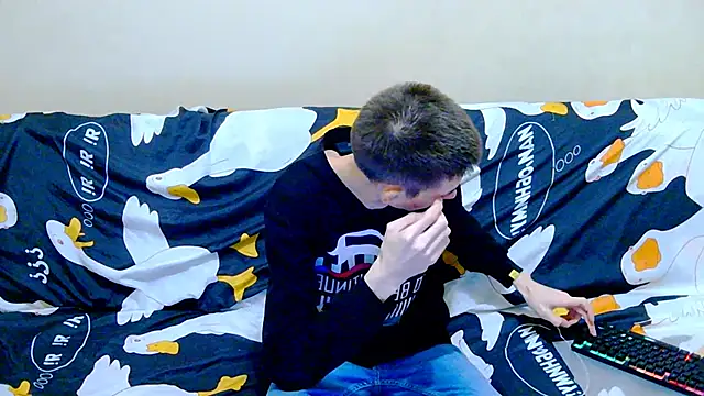 Lester Broo online show from January 15, 9:39 pm