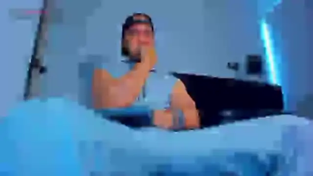 austinoficial online show from May 21, 9:19 pm