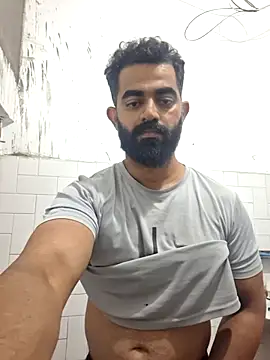 xxxsmartboyxxx online show from April 17, 7:55 am