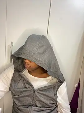 snotLoud online show from February 25, 5:36 pm