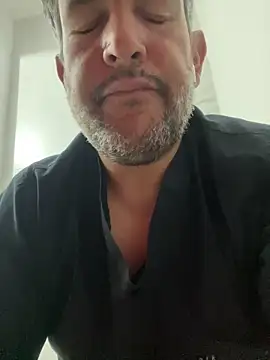 Snapshot of Inglphons chatting on January 29, 4:36 am Inglphons online show from January 29, 4:36 am