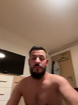 derbyo online show from February 10, 9:25 pm