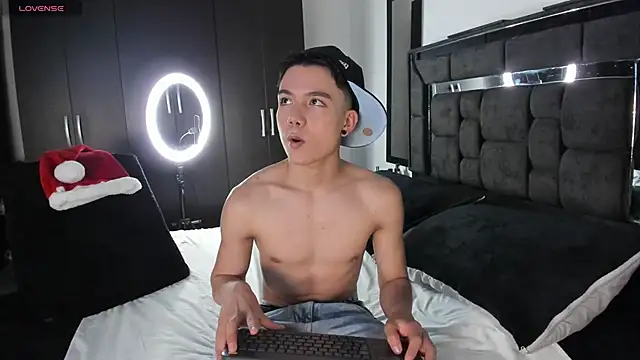 alanblack1 online show from November 21, 10:09 pm