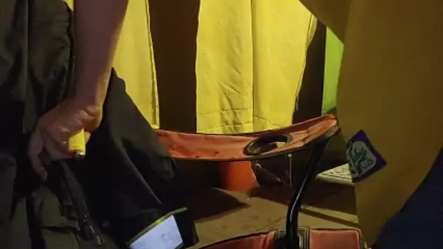 bwcbeat83 online show from January 15, 1:42 am