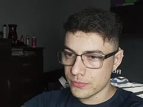 Dyllan   online show from October 23, 3:10 am