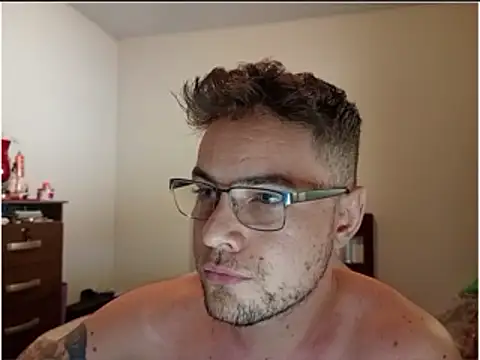 Dyllan   online show from April 11, 12:31 pm