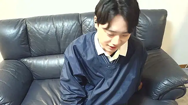 nunnun00 online show from April 29, 11:48 am