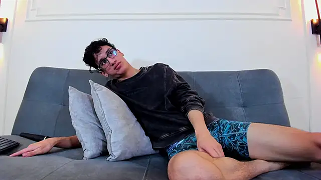 Cum hunters online show from March 25, 3:54 am