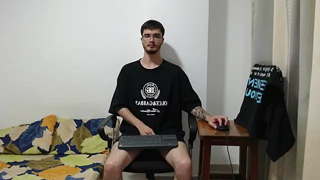 Aleex Miller online show from October 18, 4:39 am