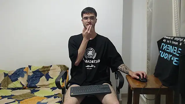 Aleex Miller online show from October 10, 2:27 am